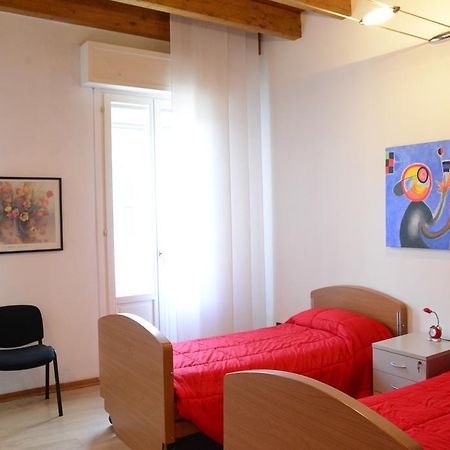 Appartamento Corso Adda โลดิ ภายนอก รูปภาพ