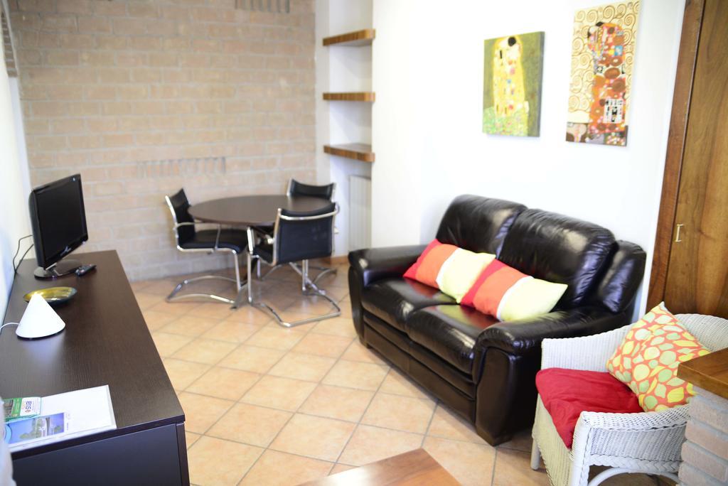 Appartamento Corso Adda โลดิ ภายนอก รูปภาพ